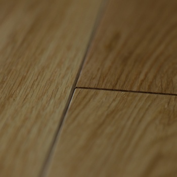 Pre-oiled Rustic Engineered Oak Flooring 21mm Thick